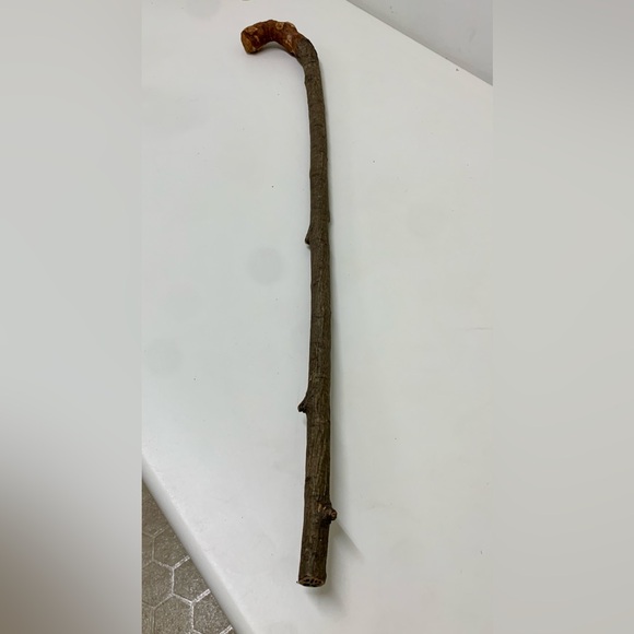 Vtg Raw Cherry Branch Wood Home Made Hand Crafted Walking Stick Cane - Picture 4 of 12